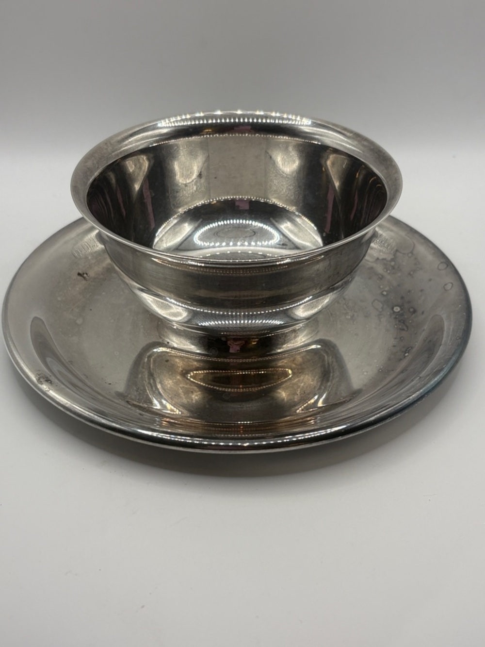 Vintage Lunt Polished Silver Plated Gravy Bowl